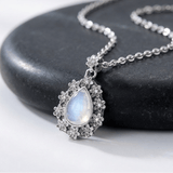 COLLIER EN PIERRE DE LUNE RADIANTE