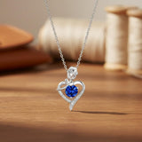 Collier en forme de cœur en rose saphir
