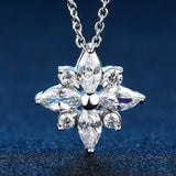 COLLIER FLEUR EN ZIRCONE