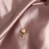 COLLIER DE ROSE ÉTERNELLE
