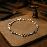 Bracelet en Argent Pur Édition Limitée avec Charme en Forme de Patte de Chien et d'Os