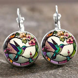 Collier avec Pendentif en Dôme de Verre en Forme de Colibri