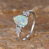 BAGUE À LARMES PRISMATIQUES
